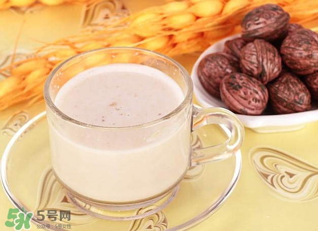 喝核桃粉有什么好處？喝核桃粉會長胖嗎？