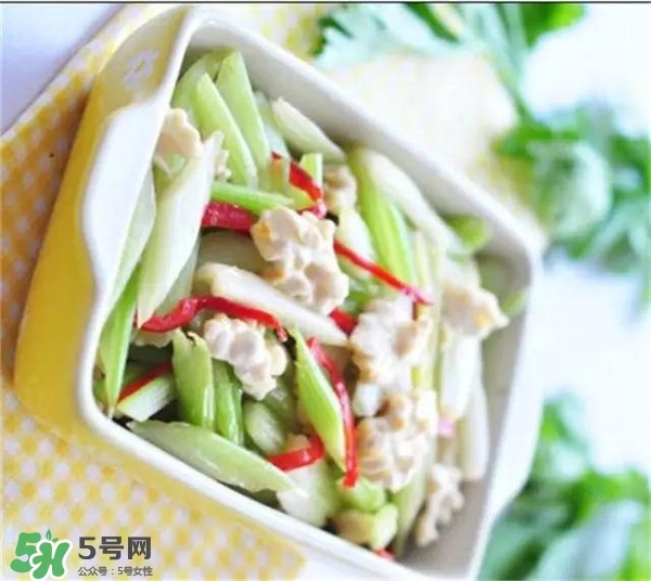 新鮮核桃怎么吃？新鮮核桃怎么給寶寶吃？