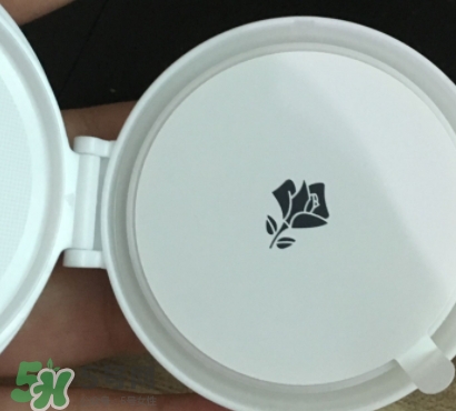 蘭蔻小粉盒適合什么膚質？
