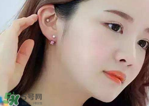 新打耳洞什么時候可以轉？打耳洞哪里打比較好