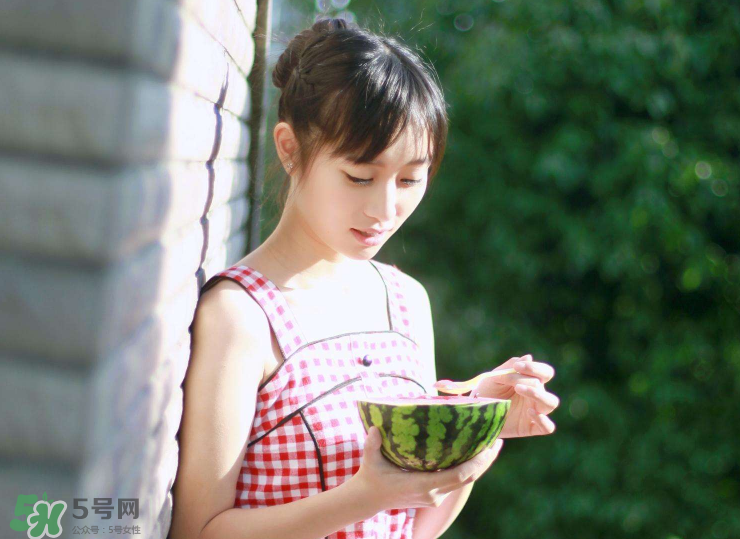 結膜炎眼睛腫了怎么辦？結膜炎眼睛紅幾天能好？