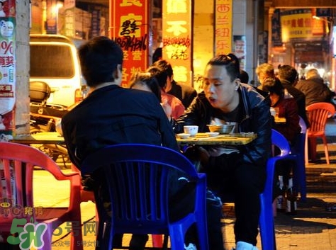 如何吃夜宵不會(huì)長(zhǎng)胖？晚上吃夜宵的危害