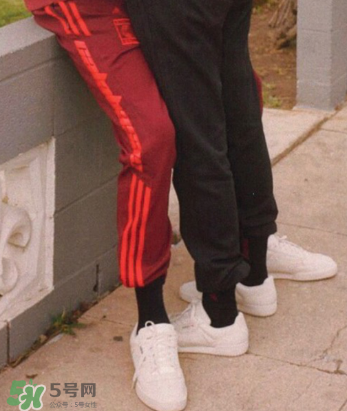 yeezy calabasas運動褲在哪買？yeezy calabasas褲子發售時間