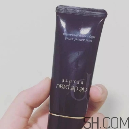 粉調(diào)和黃調(diào)哪個更白？亞洲人用粉調(diào)還是黃調(diào)