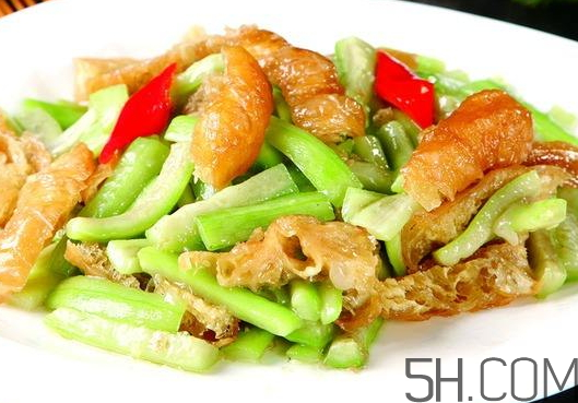 油條和什么炒好吃？油條可以炒什么菜？