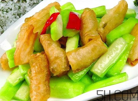 油條和什么炒好吃？油條可以炒什么菜？