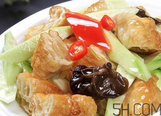 油條和什么炒好吃？油條可以炒什么菜？