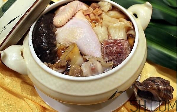 海參可以和排骨一起燉湯嗎？海參排骨湯怎么做？