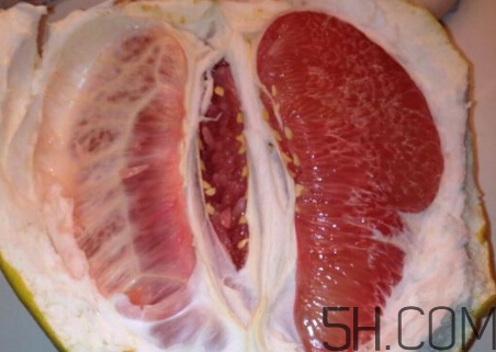 紅心柚子與白肉柚子有什么差別？紅心柚子是轉基因嗎？