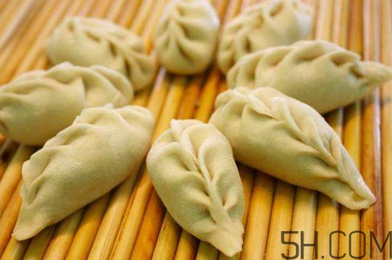冰凍的餃子皮怎么解凍？冰凍的水餃要煮多久？