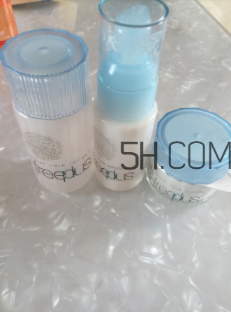 芳珂和芙麗芳絲哪個好？芙麗芳絲和芳珂fancl的區別