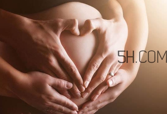 孕晚期同房有助于生產(chǎn)嗎？孕晚期同房對胎兒有影響嗎？