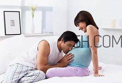 孕晚期同房有助于生產(chǎn)嗎？孕晚期同房對胎兒有影響嗎？