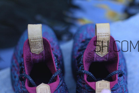 nike lebron 15 cavs騎士隊配色發售時間_多少錢？