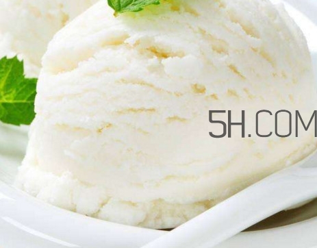 蛋清打發是奶油嗎？自制奶油可以直接吃嗎？