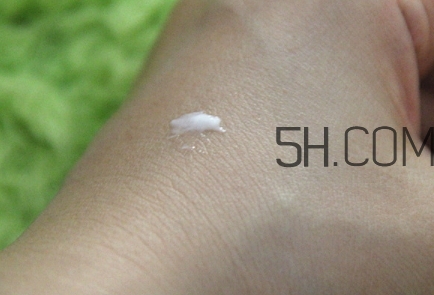 嬌韻詩(shī)有幾款眼霜？嬌韻詩(shī)眼霜哪款好用
