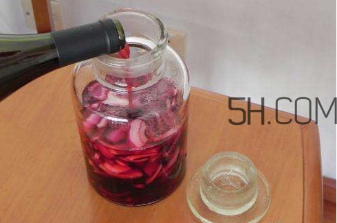 葡萄酒泡洋蔥怎么做？葡萄酒泡洋蔥的功效與作用