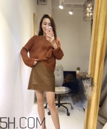 焦糖色毛衣配什么外套？焦糖色毛衣配什么顏色外套好看