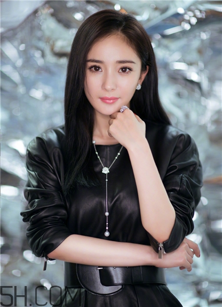黃褐斑跟心情有關(guān)系嗎？黃褐斑跟曬太陽(yáng)有關(guān)系嗎？