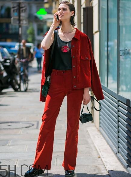 紅色衣服褪色怎么補救？紅色衣服掉色如何處理？