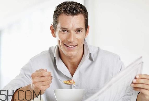 肺氣腫可以吃雞蛋嗎？肺氣腫可以吃蜂蜜嗎？