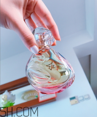 sisley izia伊莎香水多少錢？希思黎izia香水專柜價格