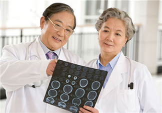 甲亢為什么會突眼？甲亢為什么會低鉀？