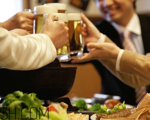 喝酒會影響記憶力嗎？喝酒會影響大腦嗎？