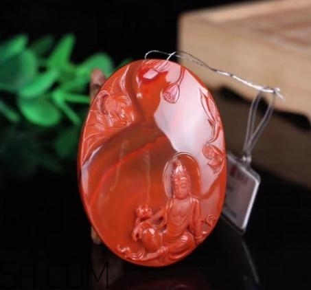 南紅瑪瑙可以泡水嗎？南紅瑪瑙能沾水嗎？