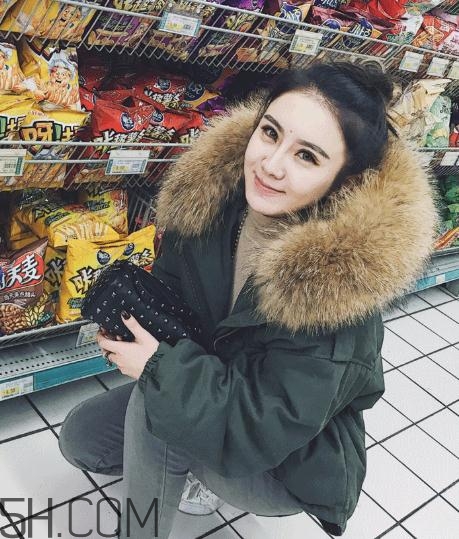 羽絨服毛領怎么清洗？羽絨服毛領怎么變蓬松？