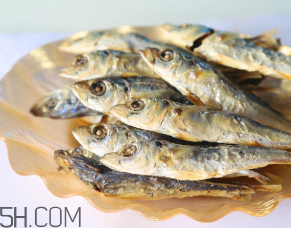 咸魚是不是海鮮？咸魚是不是咸水魚？