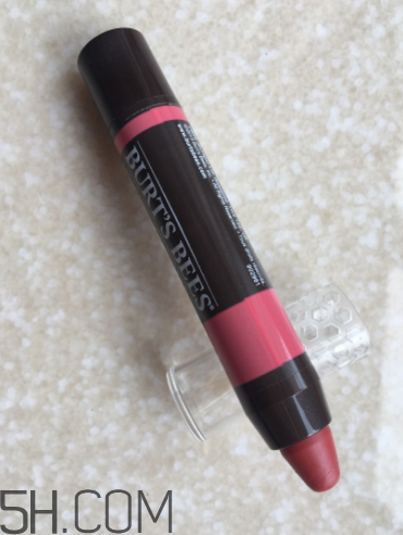 小蜜蜂唇膏筆怎么樣？小蜜蜂唇膏筆好用嗎？