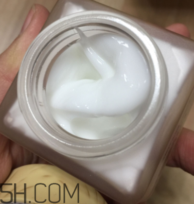 御泥坊礦物養(yǎng)膚霜怎么樣？御泥坊礦物養(yǎng)膚霜好用嗎？