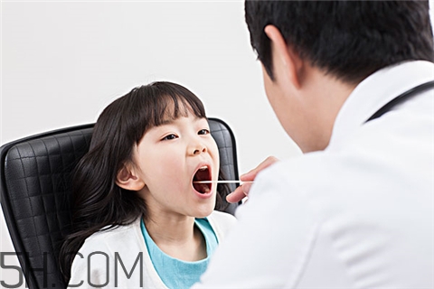 牙周炎吃頭孢有用嗎？牙周炎吃維生素c有用嗎？