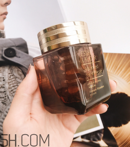 雅詩(shī)蘭黛安瓶膠囊好用嗎？雅詩(shī)蘭黛安瓶膠囊使用方法
