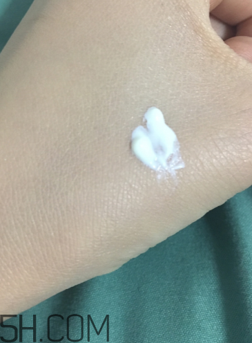 薇諾娜防曬霜需要卸妝嗎？薇諾娜防曬霜使用方法
