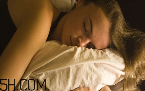 整晚睡不著怎么辦？如何快速進入睡眠狀態(tài)？