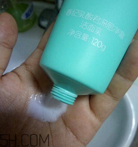 春紀洗面奶好用嗎？春紀潔面乳評測