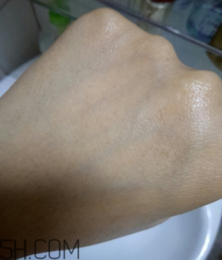 春紀洗面奶好用嗎？春紀潔面乳評測