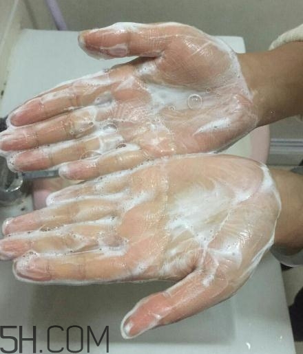 春紀(jì)咖啡清膚潔面乳好用嗎？春紀(jì)咖啡清膚潔面乳評(píng)測(cè)