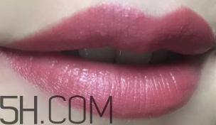 mac brick o la老氣嗎？mac brick o la適合黃皮嗎？