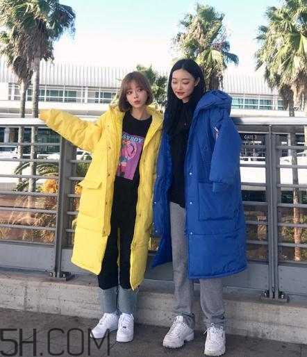 藍色棉襖配什么褲子？藍色棉服搭配褲子圖片