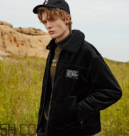馬克華菲衣服貴嗎？馬克華菲的衣服多少錢？