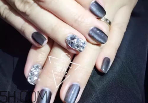 什么是反法式美甲？好看的貓眼美甲圖片