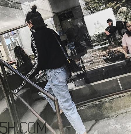 牛仔褲越洗越硬怎么辦？為什么牛仔褲洗完變硬？