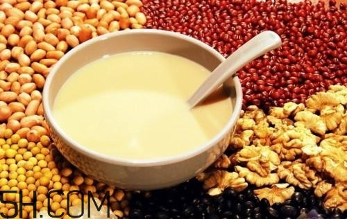 什么樣的豆漿不能喝？喝豆漿應該要注意什么呢？