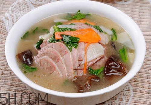 懷孕一個月可以吃羊肉嗎？懷孕一個月可以吃牛肉嗎?