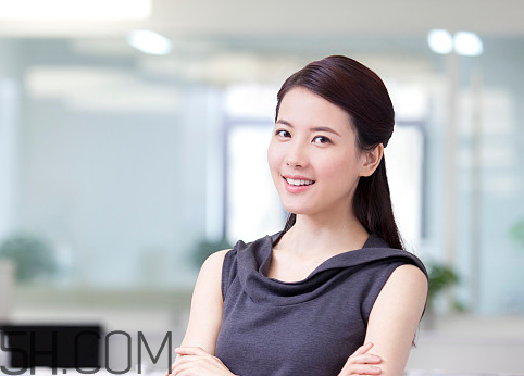 婦炎潔可以男人用嗎？婦炎潔可以去頭皮屑嗎？