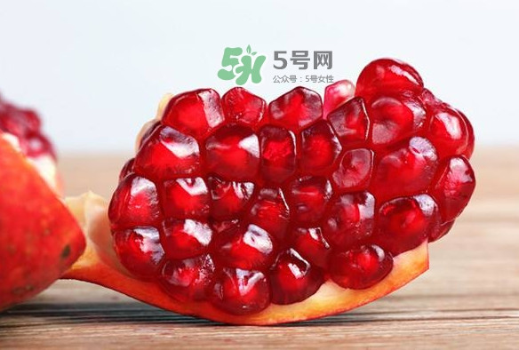 吃石榴籽有什么好處？吃石榴籽有副作用嗎？