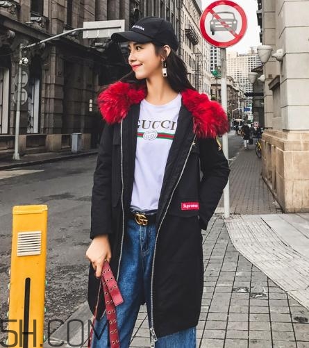 黑色派克服怎么搭配？黑色派克大衣搭配圖